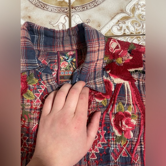 Johnny Was Embroidered Flannel - Picture 4 of 8